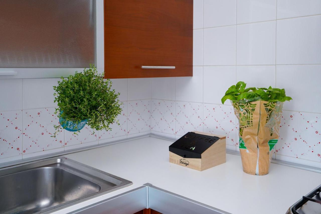 La Casa Di Azzurra Centro Citta Appartamento Fino A 4 Posti Letto E 2 Bagni 포자 외부 사진